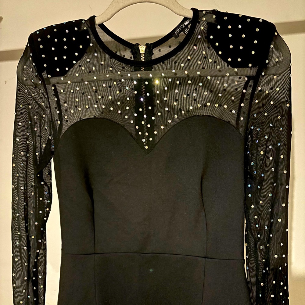 Long sleeve sweetheart dress